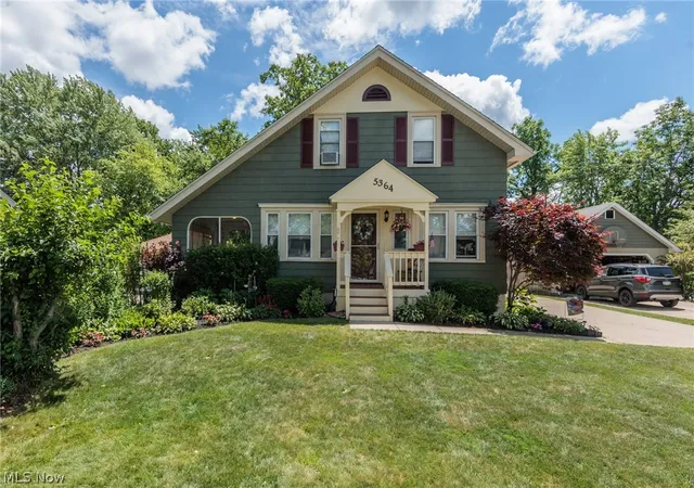 1st image of 5364 Summit Rd, Lyndhurst, OH 44124 | MLS# 5215369