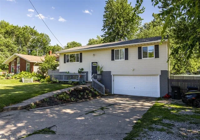 Homes for sale in Brunswick, OH | 4560 Center Rd, Brunswick, OH 44212 | MLS# 5218906