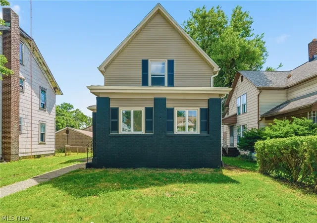 1st image of 440 S Freedom Ave, Alliance, OH 44601 | MLS# 5218579