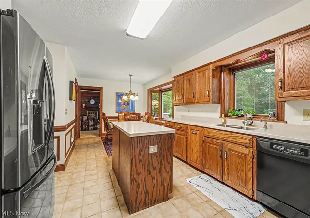 Homes for sale in Solon, OH | 33328 Allenbury Dr, Solon, OH 44139 | MLS# 5219114