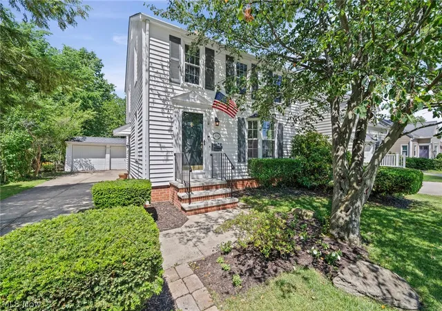 3rd image of 444 Canterbury Rd, Bay Village, OH 44140 | MLS# 5215218
