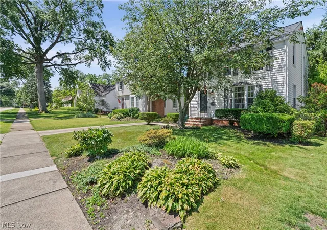 4th image of 444 Canterbury Rd, Bay Village, OH 44140 | MLS# 5215218