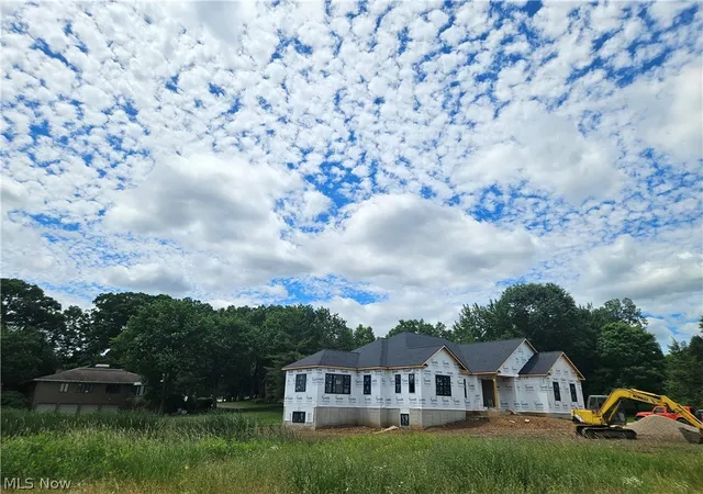 Photo 1 of Single family home for sale at 5272 Birkdale St Nw, Canton, OH 44708 | MLS# 5219699 | Listing updated on 2026-06-19