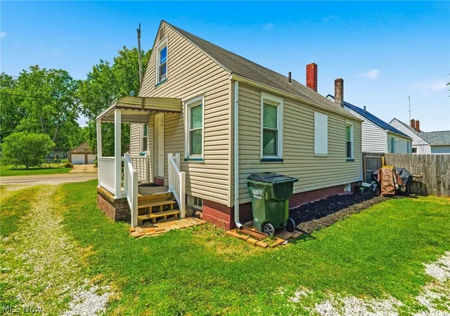 Homes for sale in Massillon, OH | 222 Genoa Ave Sw, Massillon, OH 44646 | MLS# 5219522