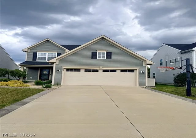 3rd image of 2091 Farroni Dr, Willoughby, OH 44094 | MLS# 5219580