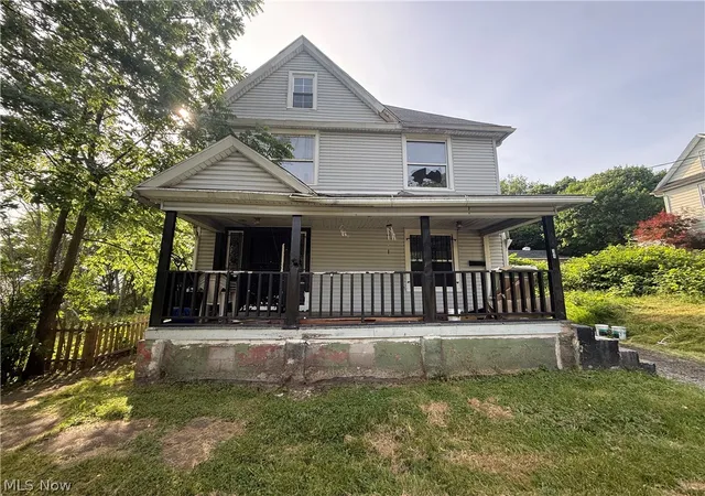 Homes for sale in Youngstown, OH | 34 Montgomery, Youngstown, OH 44506 | MLS# 5219763