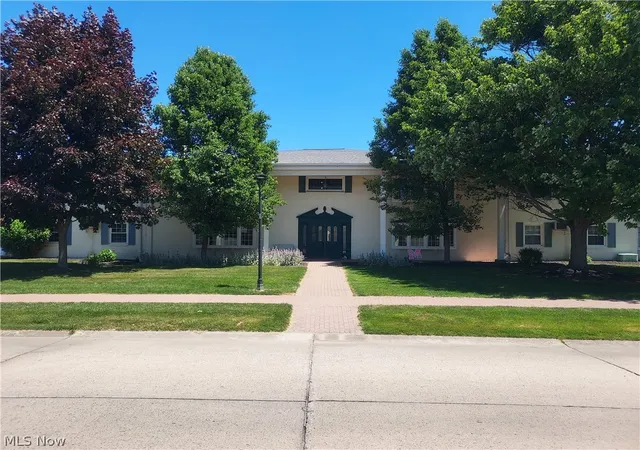 Homes for sale in Mentor, OH | 6 Meadowlawn Dr, Mentor, OH 44060 | MLS# 5219757