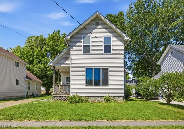 Single family home for sale at 1756 Livingston Ave, Lorain, OH 44052 | MLS# 5219282
