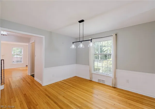Photo 4 of Sale Pending at 21249 Colby Rd, Shaker Heights, OH 44122 | MLS# 5219369 | Listing updated on 2026-08-03