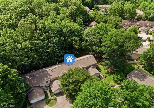 Homes for sale in Stow, OH | 3949 Lake Run Blvd, Stow, OH 44224 | MLS# 5219785