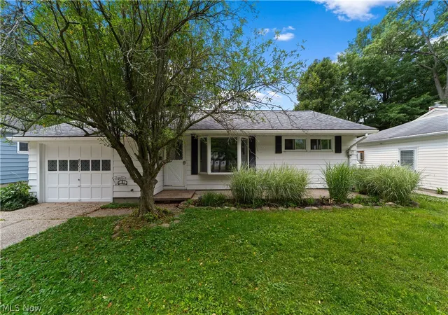 Homes for sale in Parma Heights, OH | 8991 Lynnhaven Rd, Parma Heights, OH 44130 | MLS# 5219284