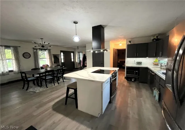 Photo 5 of Single family home for sale at 389 Tulip Trl, Wadsworth, OH 44281 | MLS# 5219711 | Listing updated on 2026-08-28
