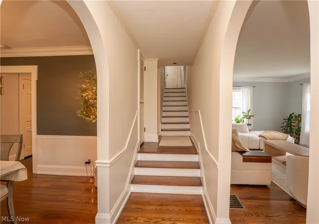 2nd image of 2412 University Ave Nw, Canton, OH 44709 | MLS# 5219889