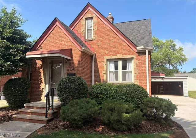 Homes for sale in Brooklyn Heights, OH | 5082 W 5th St, Brooklyn Heights, OH 44131 | MLS# 5218697