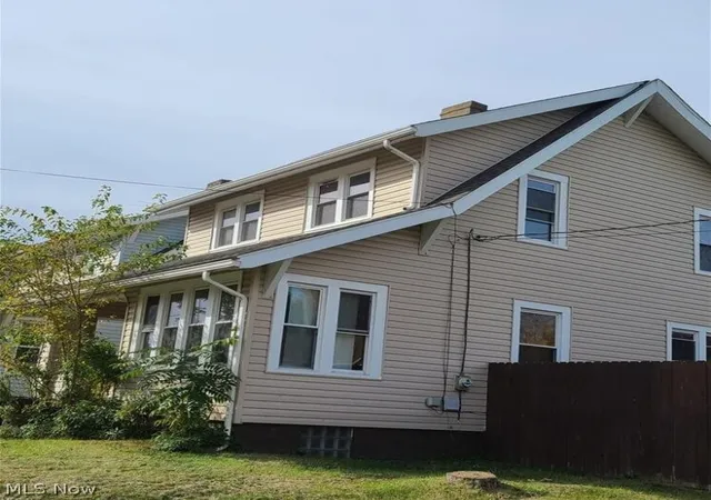 Photo 1 of Single family home for sale at 1201 Maryland Ave Sw, Canton, OH 44710 | MLS# 5219949 | Listing updated on 2026-06-17