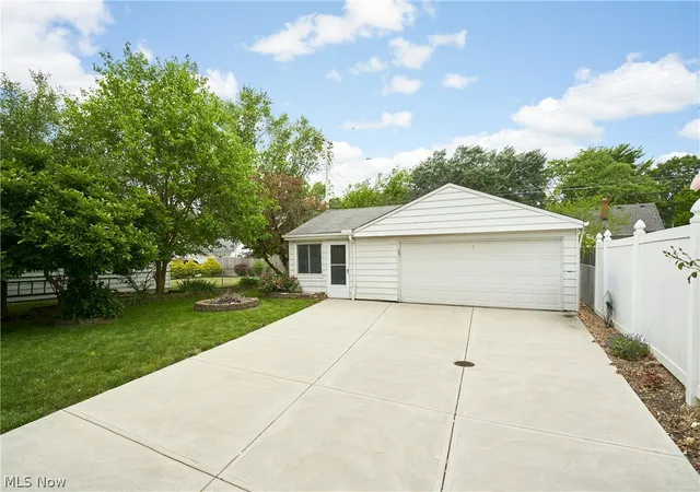 Photo 2 of Single family home for sale at 6876 Greenleaf Ave, Cleveland, OH 44130 | MLS# 5217899 | Listing updated on 2026-09-17