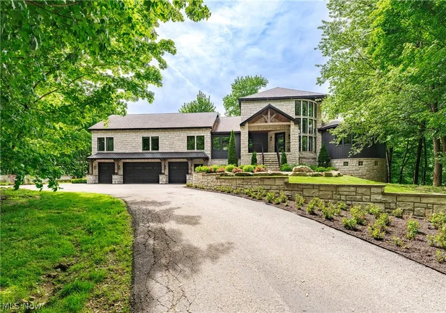 2nd image of 5031 Stone Ridge Dr, Richfield, OH 44286 | MLS# 5217836