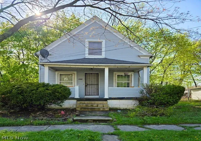 Homes for sale in Lorain, OH | 2144 Beech Ave, Lorain, OH 44052 | MLS# 5219956