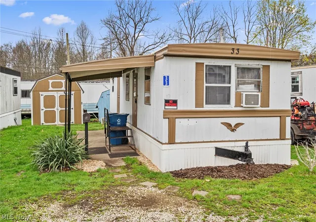 Homes for sale in Massillon, OH | 3354 Hilton St Nw #33, Massillon, OH 44646 | MLS# 5220031