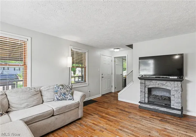 5th image of 1435 Slagle Dr, Akron, OH 44312 | MLS# 5219380