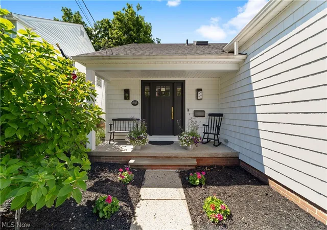 2nd image of 19125 E Shoreland Ave, Rocky River, OH 44116 | MLS# 5219387