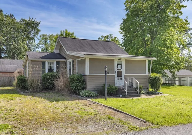 Single family home for sale at 241 Tanglewood Trl, Chippewa Lake, OH 44215 | MLS# 5207723