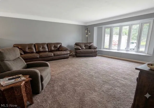 Photo 2 of Sale Pending at 6671 Kingsdale Blvd, Cleveland, OH 44130 | MLS# 5219660 | Listing updated on 2026-07-23