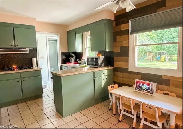 Photo 4 of Sale Pending at 6671 Kingsdale Blvd, Cleveland, OH 44130 | MLS# 5219660 | Listing updated on 2026-07-23