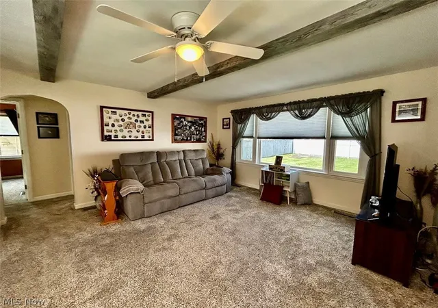 Homes for sale in Belpre, OH | 811 Leonard Ave, Belpre, OH 45714 | MLS# 5219598