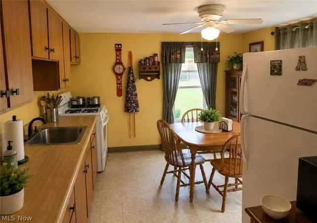 Photo 3 of Single family home for sale at 4408 11th Avenue, Parkersburg, WV 26101 | MLS# 5220088 | Listing updated on 2026-08-27