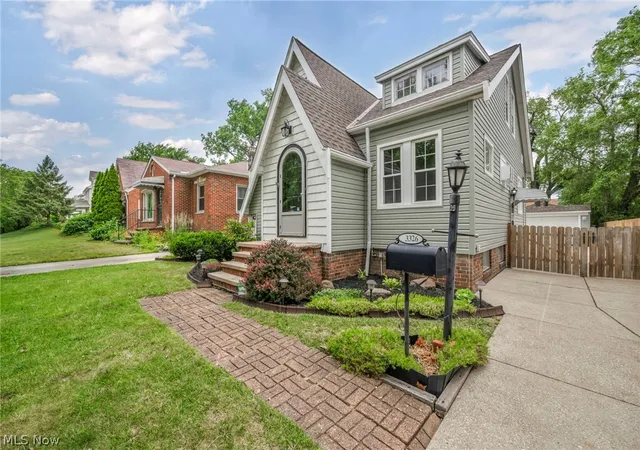 Homes for sale in Parma, OH | 3326 Lincoln Ave, Parma, OH 44134 | MLS# 5220085