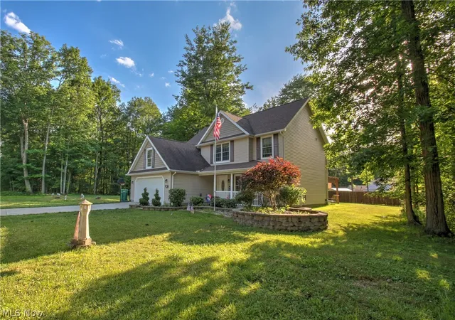 5th image of 2157 Flame Lake Dr, Roaming Shores, OH 44084 | MLS# 5219087