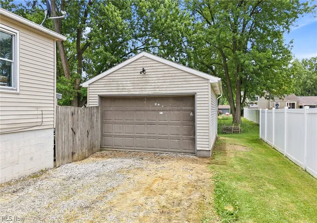 Homes for sale in Niles, OH | 64 Morningside Rd, Niles, OH 44446 | MLS# 5219691