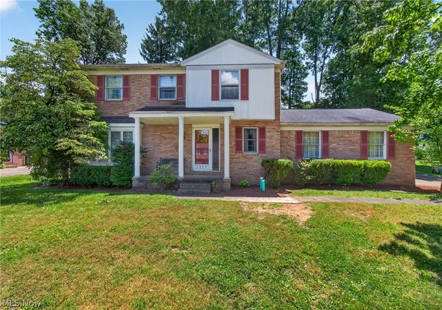 Homes for sale in Massillon, OH | 2537 Dogwood Dr Ne, Massillon, OH 44646 | MLS# 5219245