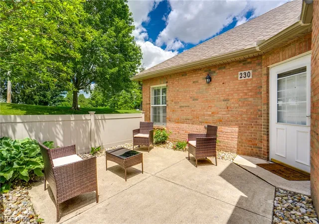 Photo 3 of Sale Pending at 230 Whippoorwill Ln, Mansfield, OH 44906 | MLS# 5219680 | Listing updated on 2026-07-20