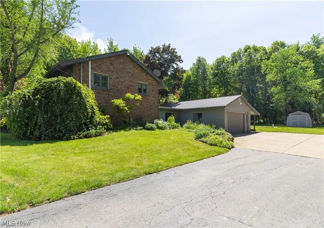 Photo 2 of Sale Pending at 4204 S Bailey Rd, North Jackson, OH 44451 | MLS# 5219955 | Listing updated on 2026-08-03