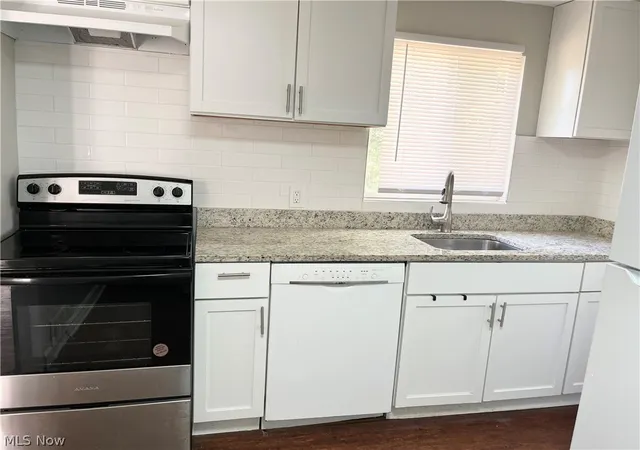 Photo 2 of Single family home for sale at 1707 Rushton Rd, Cleveland, OH 44121 | MLS# 5220134 | Listing updated on 2026-09-19