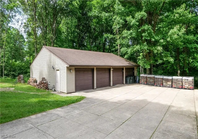 Homes for sale in Garrettsville, OH | 12530 Parkman Rd, Garrettsville, OH 44231 | MLS# 5219703