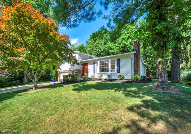 Homes for sale in Brecksville, OH | 6827 Cranbrook Dr, Brecksville, OH 44141 | MLS# 5219529