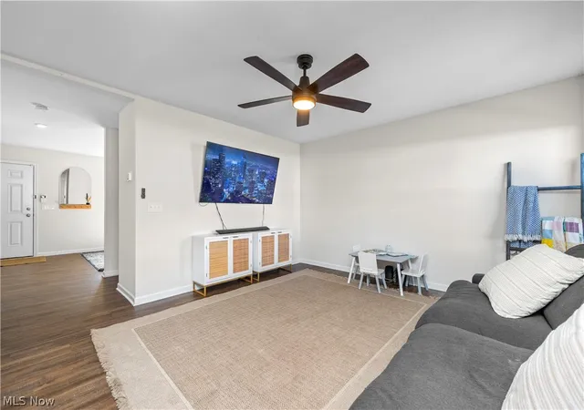 Photo 4 of Sale Pending at 6034 Conneaut Light, Vermilion, OH 44089 | MLS# 5219713 | Listing updated on 2026-07-31