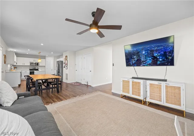 Photo 5 of Sale Pending at 6034 Conneaut Light, Vermilion, OH 44089 | MLS# 5219713 | Listing updated on 2026-07-31