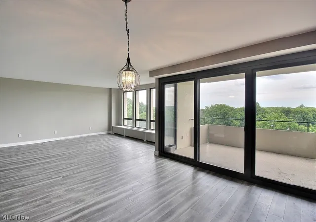 Photo 3 of Condo for sale at 1 Bratenahl Pl #802, Bratenahl, OH 44108 | MLS# 5220231 | Listing updated on 2026-08-31