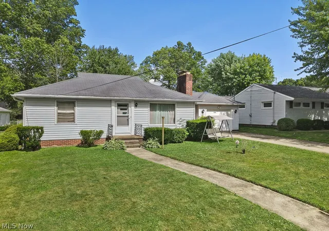 Homes for sale in Alliance, OH | 2360 Burton Ave, Alliance, OH 44601 | MLS# 5215537