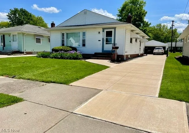 Homes for sale in Willowick, OH | 28634 Forest Rd, Willowick, OH 44095 | MLS# 5219005
