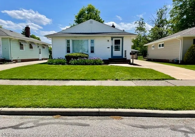 Homes for sale in Willowick, OH | 28634 Forest Rd, Willowick, OH 44095 | MLS# 5219005