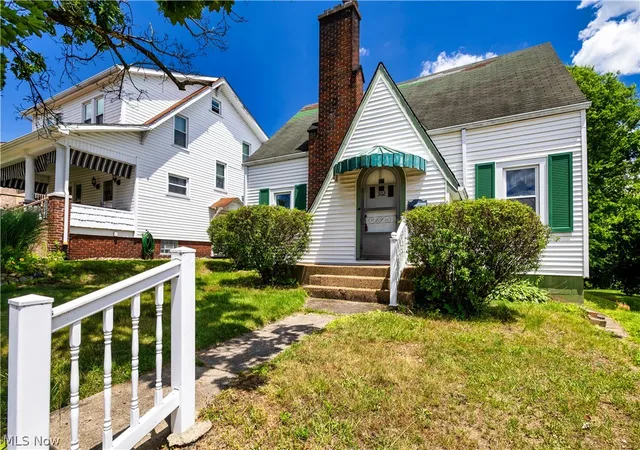Homes for sale in Steubenville, OH | 302 Cedar Ave, Steubenville, OH 43952 | MLS# 5220237