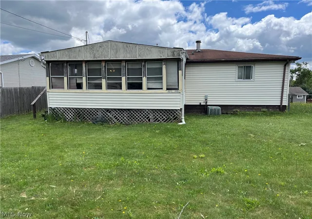 2nd image of 74 Ridgeland Dr, Toronto, OH 43964 | MLS# 5219548