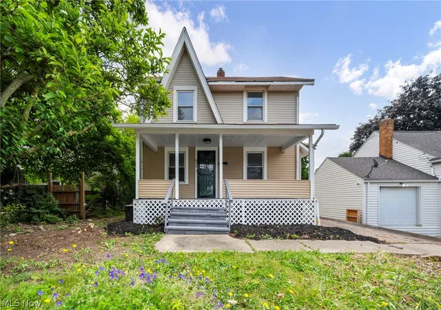 Photo 2 of Sale Pending at 825 Dan St, Akron, OH 44310 | MLS# 5220267 | Listing updated on 2026-07-08