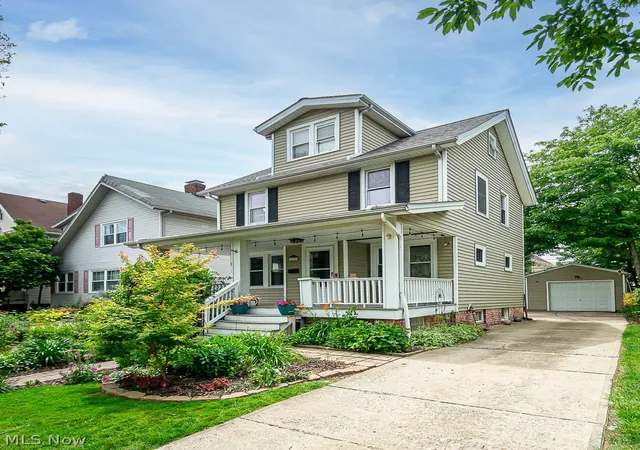 Homes for sale in Lakewood, OH | 2222 Wyandotte Ave, Lakewood, OH 44107 | MLS# 5219987