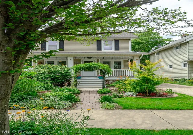 Homes for sale in Lakewood, OH | 2222 Wyandotte Ave, Lakewood, OH 44107 | MLS# 5219987